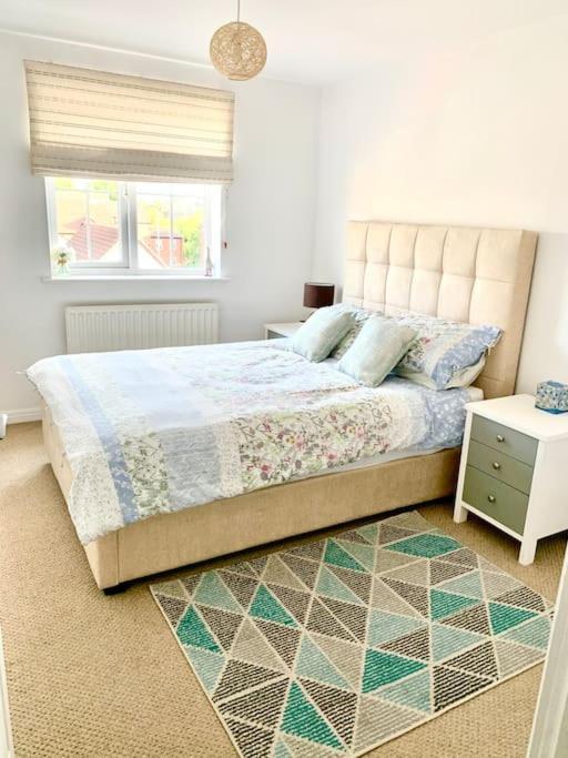 Central Retford 2 Bed Quiet Apartment With Parking Exterior foto