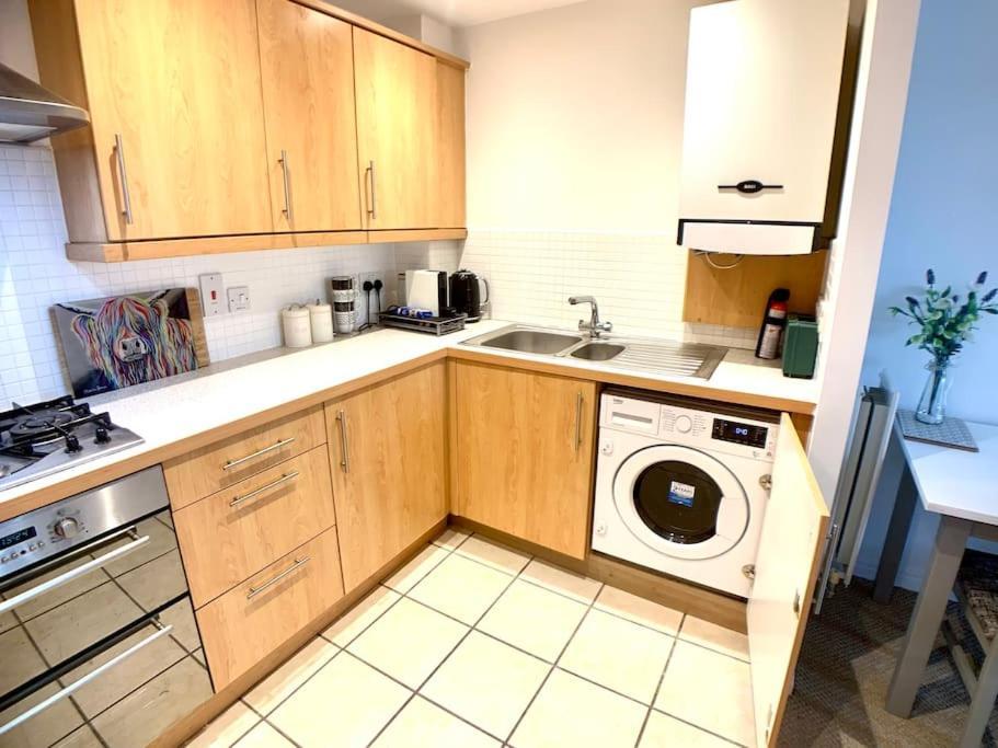 Central Retford 2 Bed Quiet Apartment With Parking Exterior foto